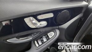 Mercedes-Benz C-Class C200 2020 года из Южной Кореи