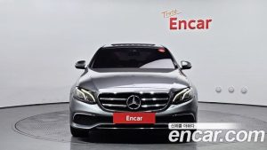 Mercedes-Benz E-Class E250 Avantgarde 2020 года из Южной Кореи