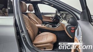 Mercedes-Benz E-Class E250 Avantgarde 2020 года из Южной Кореи