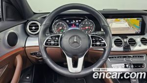 Mercedes-Benz E-Class E250 Avantgarde 2020 года из Южной Кореи
