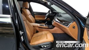 BMW 7-Series 730Ld xDrive Design Pure Excellence 2021 года из Южной Кореи