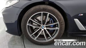 BMW 5-Series 520i M Sport 2021 года из Южной Кореи