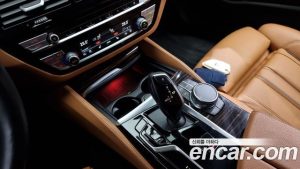 BMW 5-Series 520i M Sport 2021 года из Южной Кореи