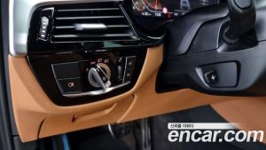 BMW 5-Series 520i M Sport 2021 года из Южной Кореи