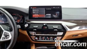 BMW 5-Series 520i M Sport 2021 года из Южной Кореи