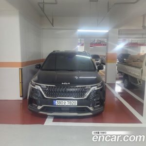 Kia Carnival Бензин 7-Seater Signature 2023 года из Южной Кореи