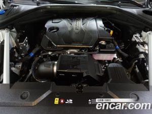 Genesis GV70 2.5T Бензин 2WD 2023 года из Южной Кореи