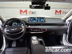 Genesis GV70 2.5T Бензин 2WD 2023 года из Южной Кореи