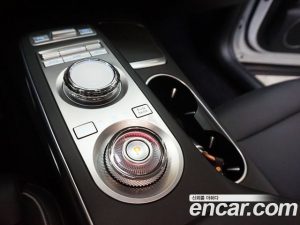 Genesis GV70 2.5T Бензин 2WD 2023 года из Южной Кореи