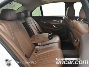 Mercedes-Benz E-Class E300 4MATIC Exclusive 2020 года из Южной Кореи