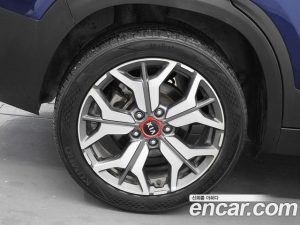 Kia Seltos Бензин 1.6 Turbo 2WD 2021 года из Южной Кореи