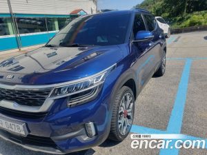 Kia Seltos Дизель 1.6 4WD 2020 года из Южной Кореи