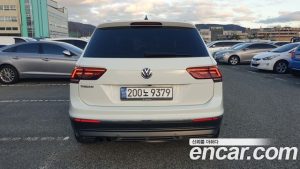 Volkswagen Tiguan 2.0 TDI Premium 2020 года из Южной Кореи
