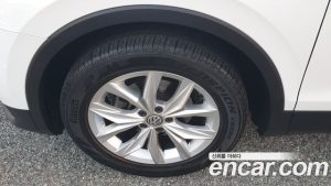 Volkswagen Tiguan 2.0 TDI Premium 2020 года из Южной Кореи