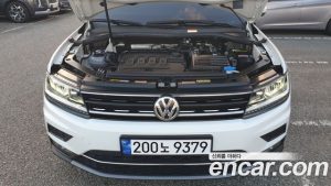 Volkswagen Tiguan 2.0 TDI Premium 2020 года из Южной Кореи