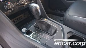 Volkswagen Tiguan 2.0 TDI Premium 2020 года из Южной Кореи