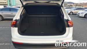 Volkswagen Tiguan 2.0 TDI Premium 2020 года из Южной Кореи