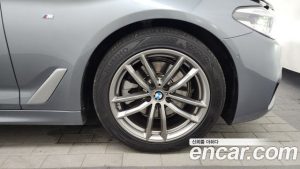 BMW 5-Series 520d M Sport Plus 2020 года из Южной Кореи
