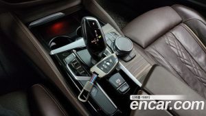 BMW 5-Series 520d M Sport Plus 2020 года из Южной Кореи