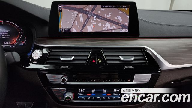 36551935_018.jpg BMW 5-Series 520d M Sport Plus 2020 года из Южной Кореи