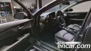 Kia K3 2020 года из Южной Кореи