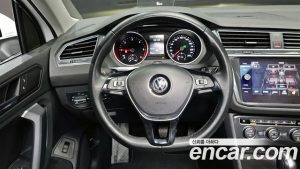 Volkswagen Tiguan 2.0 TDI Prestige 2020 года из Южной Кореи
