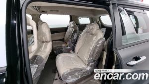 Kia Carnival Бензин 9-Seater HI-Limousine 2023 года из Южной Кореи