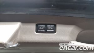 Kia Carnival Бензин 9-Seater HI-Limousine 2023 года из Южной Кореи