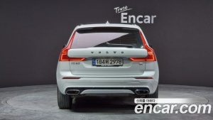 Volvo XC60 T8 R-디자인 2021 года из Южной Кореи
