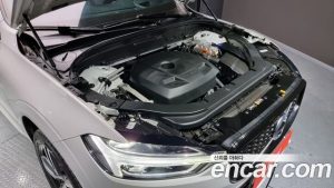 Volvo XC60 T8 R-디자인 2021 года из Южной Кореи