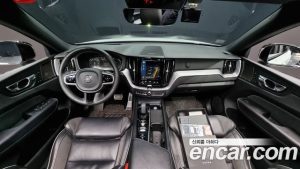 Volvo XC60 T8 R-디자인 2021 года из Южной Кореи