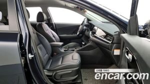 Kia Niro 1.6 HEV 2020 года из Южной Кореи