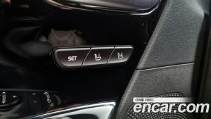 Kia Niro 1.6 HEV 2020 года из Южной Кореи