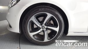 Mercedes-Benz E-Class E250 Avantgarde 2020 года из Южной Кореи