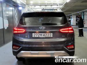 Hyundai Santafe Бензин 2.0T 4WD 2020 года из Южной Кореи