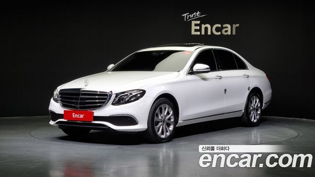 Mercedes-Benz E-Class E300 4MATIC Exclusive 2020 года из Кореи