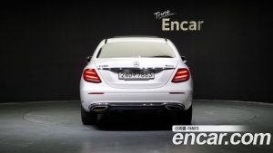 Mercedes-Benz E-Class E300 4MATIC Exclusive 2020 года из Южной Кореи