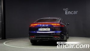 Kia Stinger 2.5 платина 2021 года из Южной Кореи