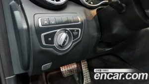 Mercedes-Benz C-Class C200 Cabriolet 2020 года из Южной Кореи