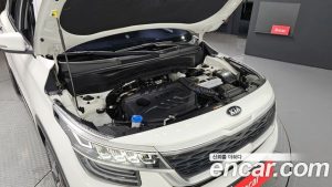 Kia Seltos Дизель 1.6 4WD 2020 года из Южной Кореи