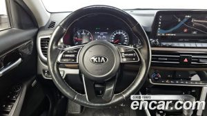Kia Seltos Дизель 1.6 4WD 2020 года из Южной Кореи