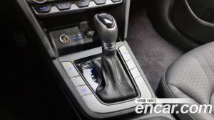 Hyundai AVANTE 1.6 2020 года из Южной Кореи