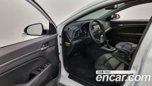 Hyundai AVANTE 1.6 2020 года из Южной Кореи