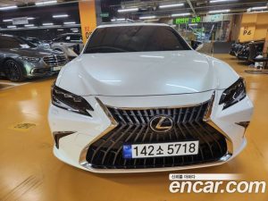 Lexus ES Executive 2024 года из Южной Кореи