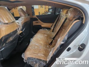 Lexus ES Executive 2024 года из Южной Кореи