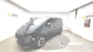 Hyundai Staria 4WD Lounge 9-Seater 2023 года из Южной Кореи