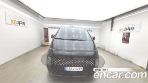 Hyundai Staria 4WD Lounge 9-Seater 2023 года из Южной Кореи