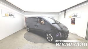 Hyundai Staria 4WD Lounge 9-Seater 2023 года из Южной Кореи