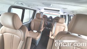 Hyundai Staria 4WD Lounge 9-Seater 2023 года из Южной Кореи