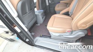 Hyundai Staria 4WD Lounge 9-Seater 2023 года из Южной Кореи